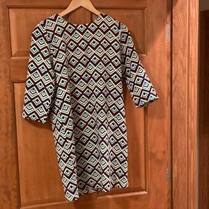 NWOT Everly 3/4 Length Shift Dress